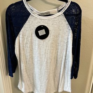 Brand new with tags sunshine and rodeo Raglan burnout shirt size medium